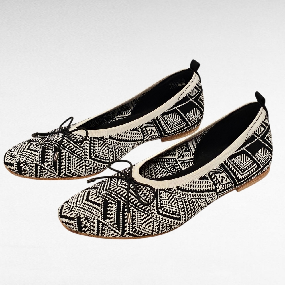Skechers Cleo Snip Knit Vegan Skimmers Sweet Class Black and White Size 10
